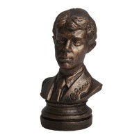 Бюст С.А.Есенин, в патине Бюст С.А.Есенин, в патине